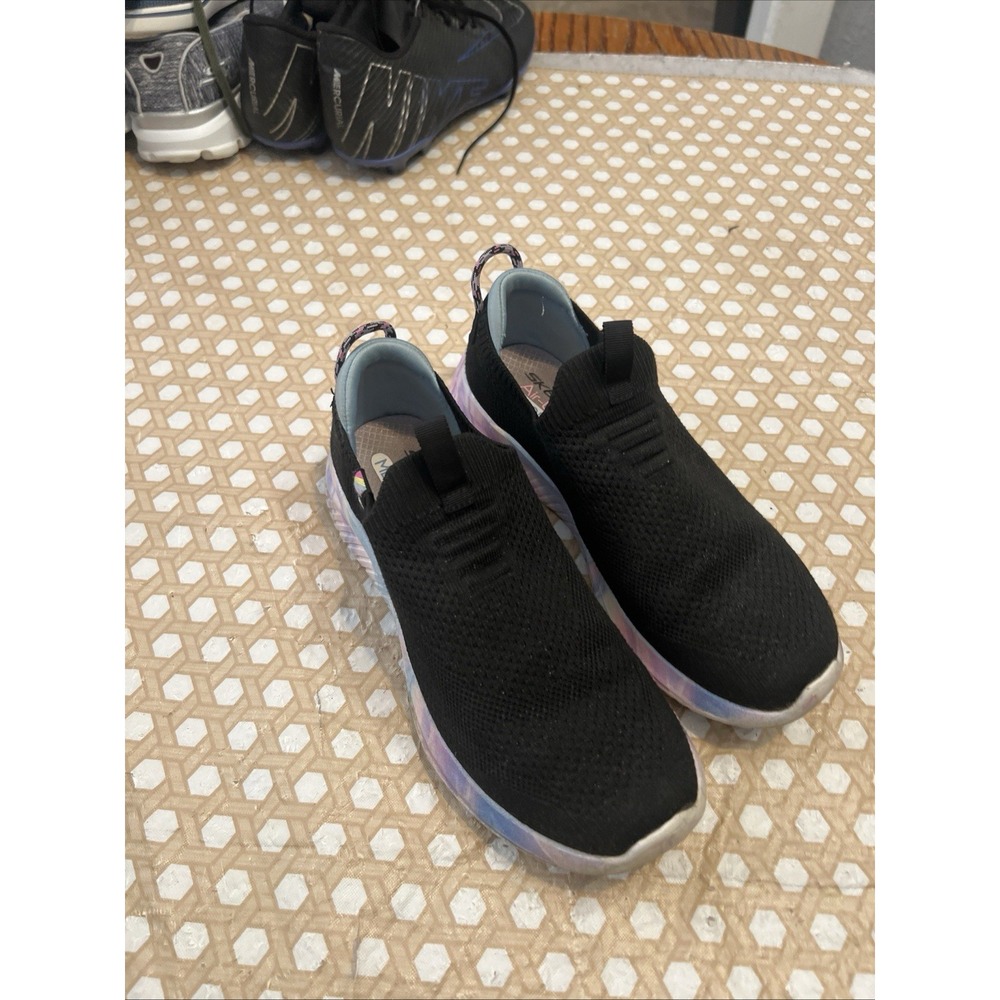 skechers Girls Women size 4 black knit slip on shoes tie dye sole